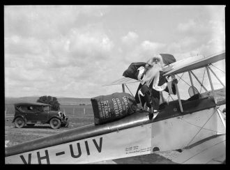 Dear Santa ... A Patent Law Wish List for 2018 | IP Law Firm | Harness IP 044837842 santa claus canberra airport c | Intellectual Property Law Firm | Harness IP